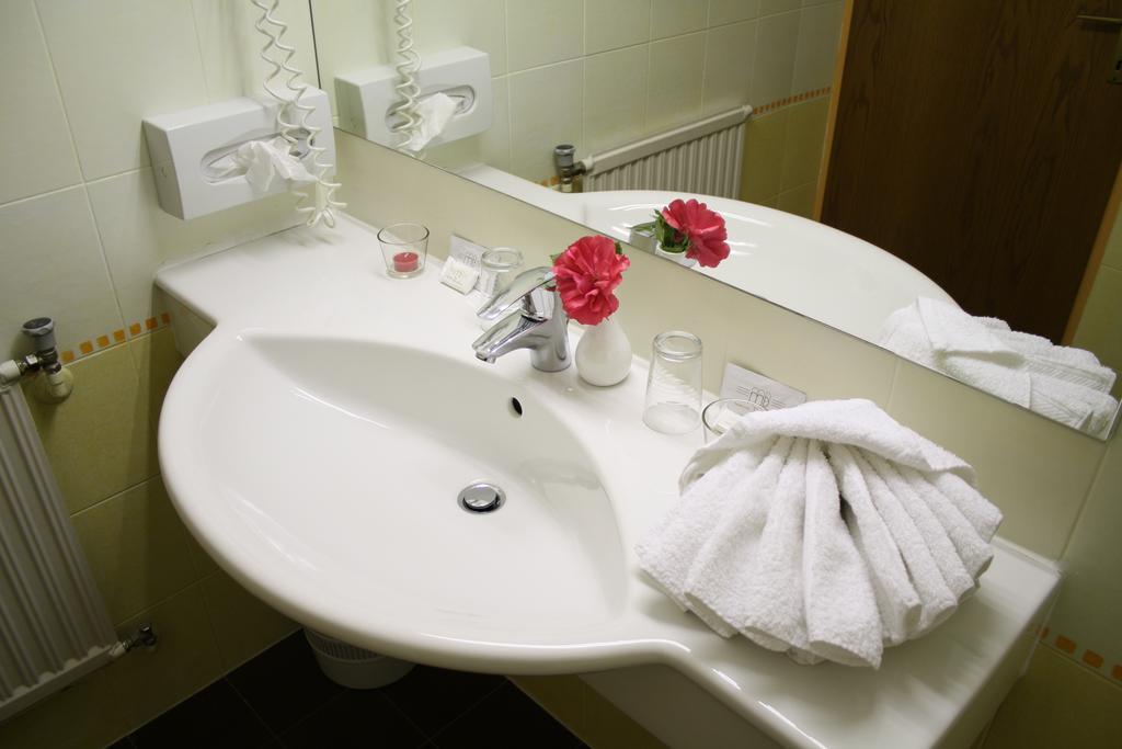 Vitalhotel Sonnblick Villach Habitación foto